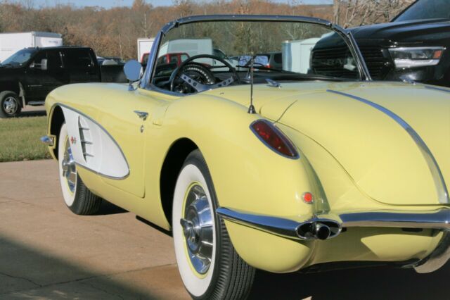 1958 Chevrolet Corvette - photo 11