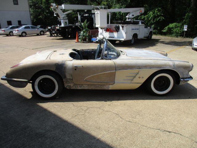 1958 Chevrolet Corvette convertible - photo 2