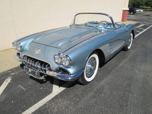 1958 CORVETTE BEAUTIFUL SILVER BLUE.NEW 350/290 HP.4-SPEED MANUAL, ONLY 727 MADE 1958 Chevrolet Corvette