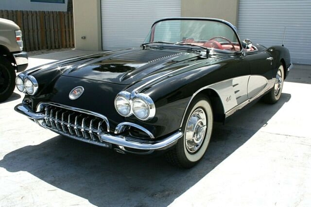 1958 Chevrolet Corvette Convertible 283/245HP Dual Quad Hard Top - photo 4
