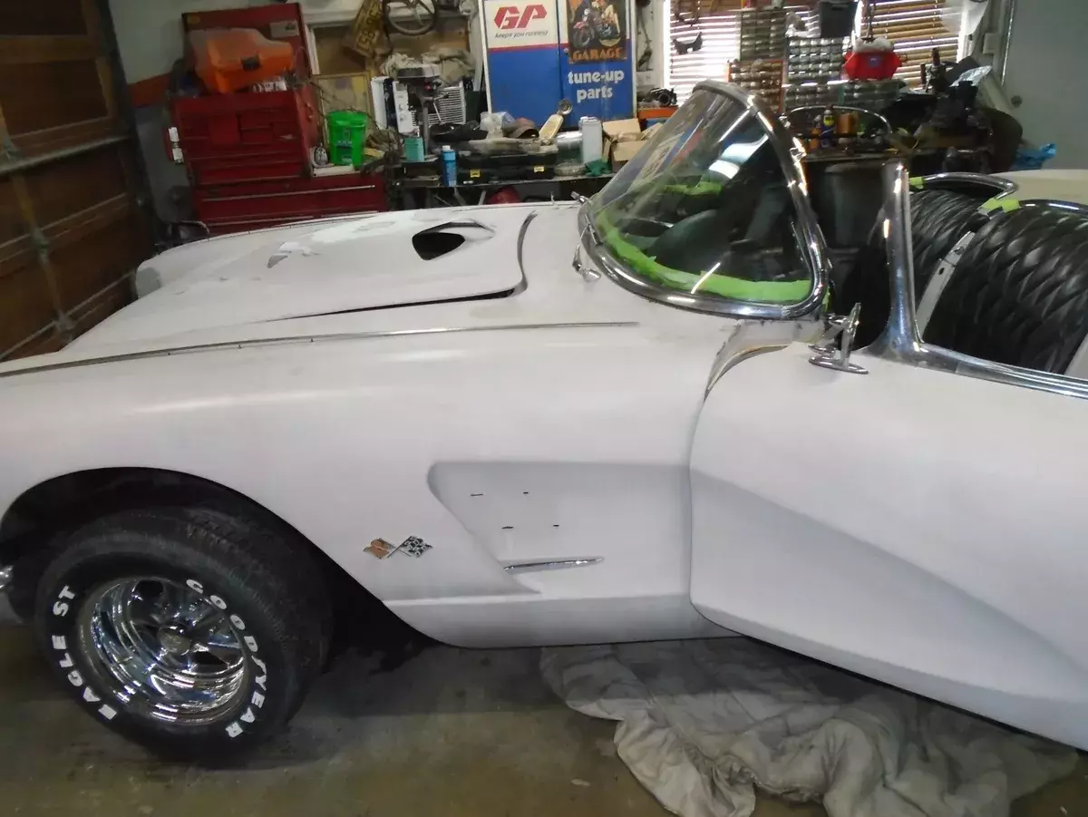 1958 Chevrolet Corvette convertible