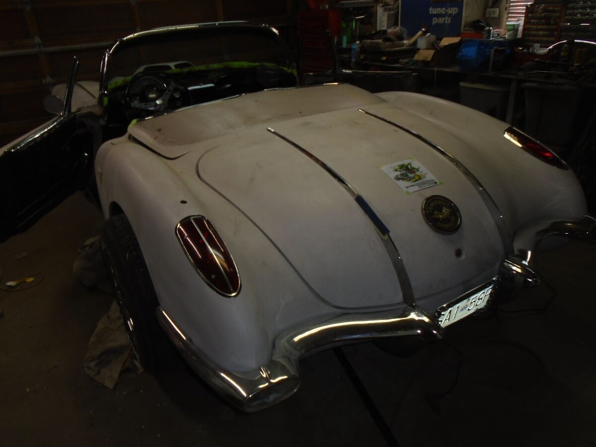 1958 Chevrolet Corvette convertible - photo 2