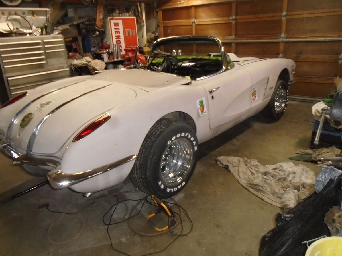 1958 Chevrolet Corvette convertible - photo 3