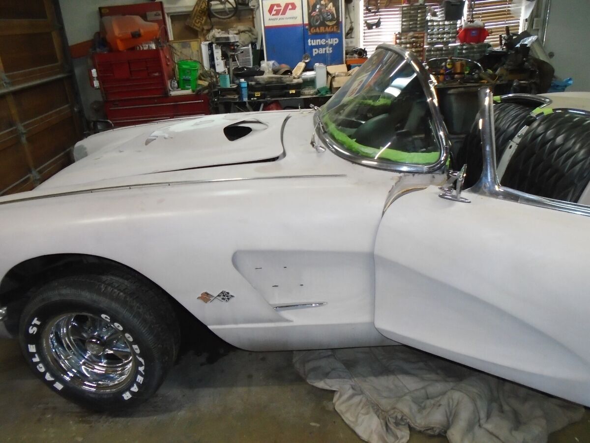 1958 Chevrolet Corvette convertible - photo 6