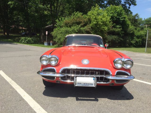 1958 Chevrolet Corvette convertible - photo 2