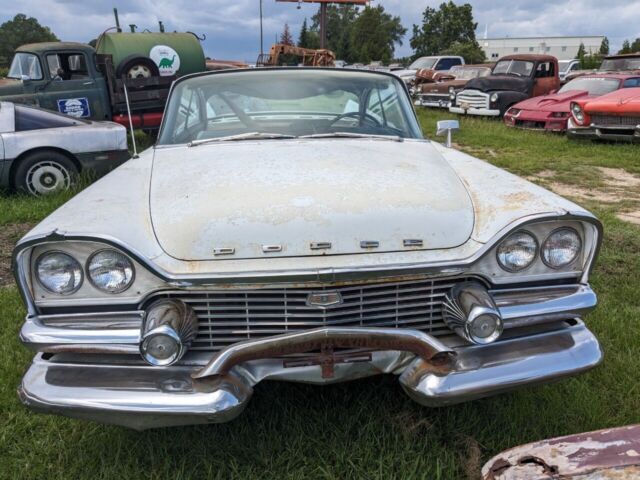1958 Dodge Coronet 2-Door Hardtop - photo 2