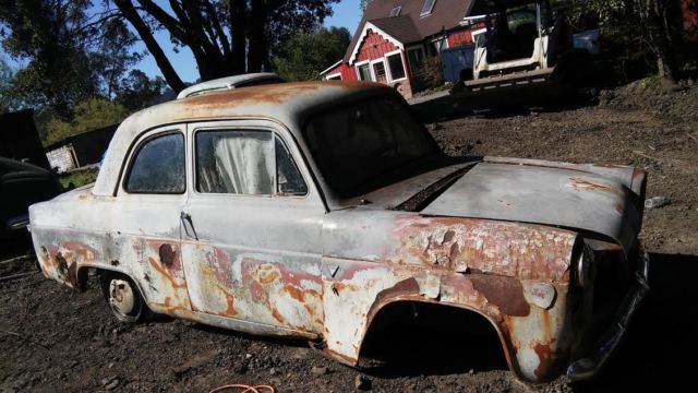 1958 Ford Anglia - photo 6