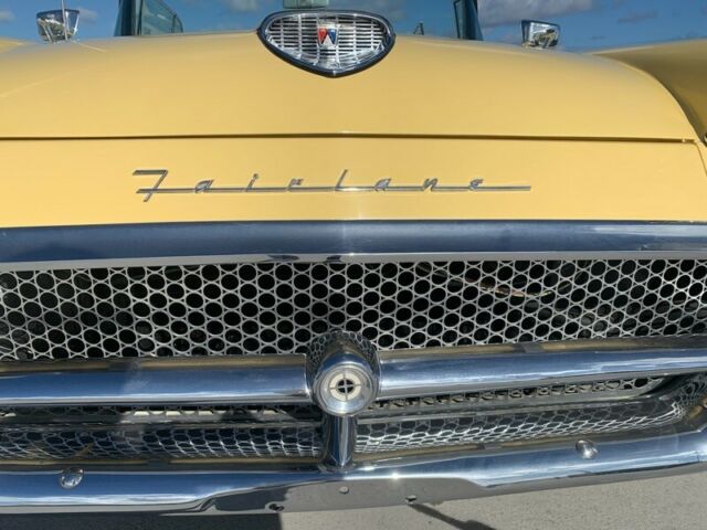 1958 Ford Fairlane 2 door convertible - photo 10