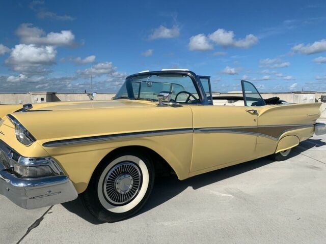1958 Ford Fairlane 2 door convertible - photo 11
