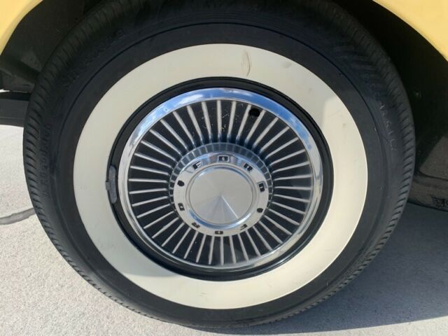 1958 Ford Fairlane 2 door convertible - photo 12