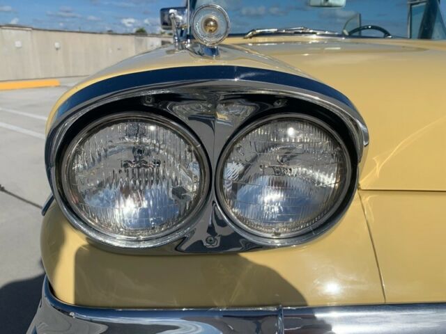 1958 Ford Fairlane 2 door convertible - photo 7