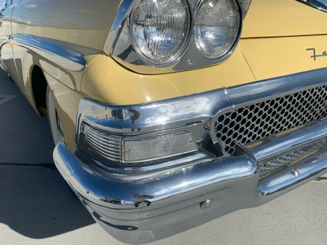 1958 Ford Fairlane 2 door convertible - photo 9