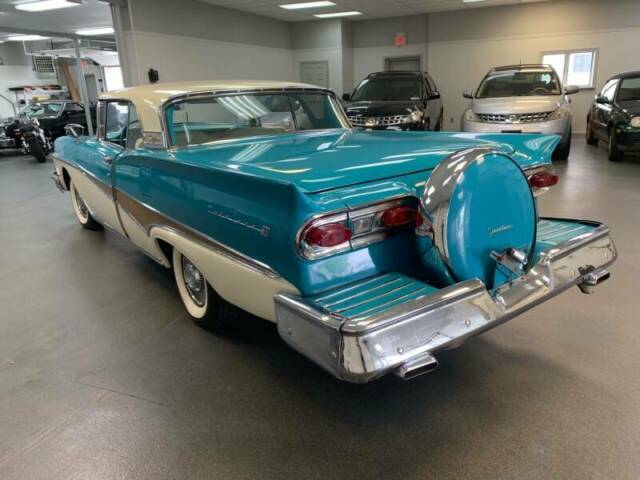 1958 Ford Fairlane - photo 3