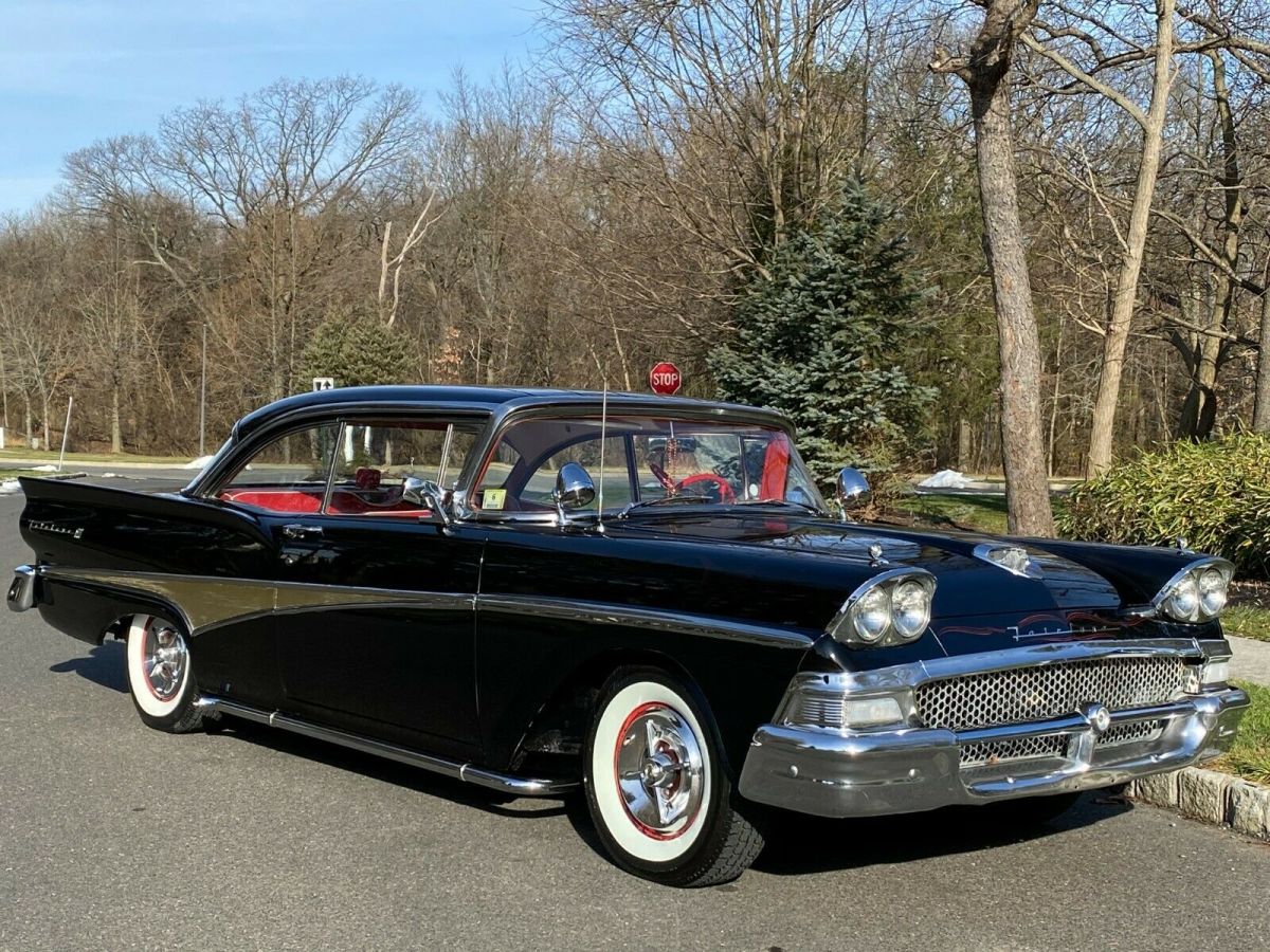 1958 Ford Fairlane - photo 2