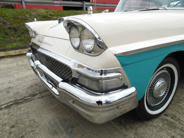 1958 Ford Fairlane - photo 3