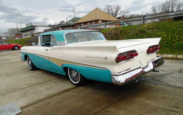 1958 Ford Fairlane - photo 8