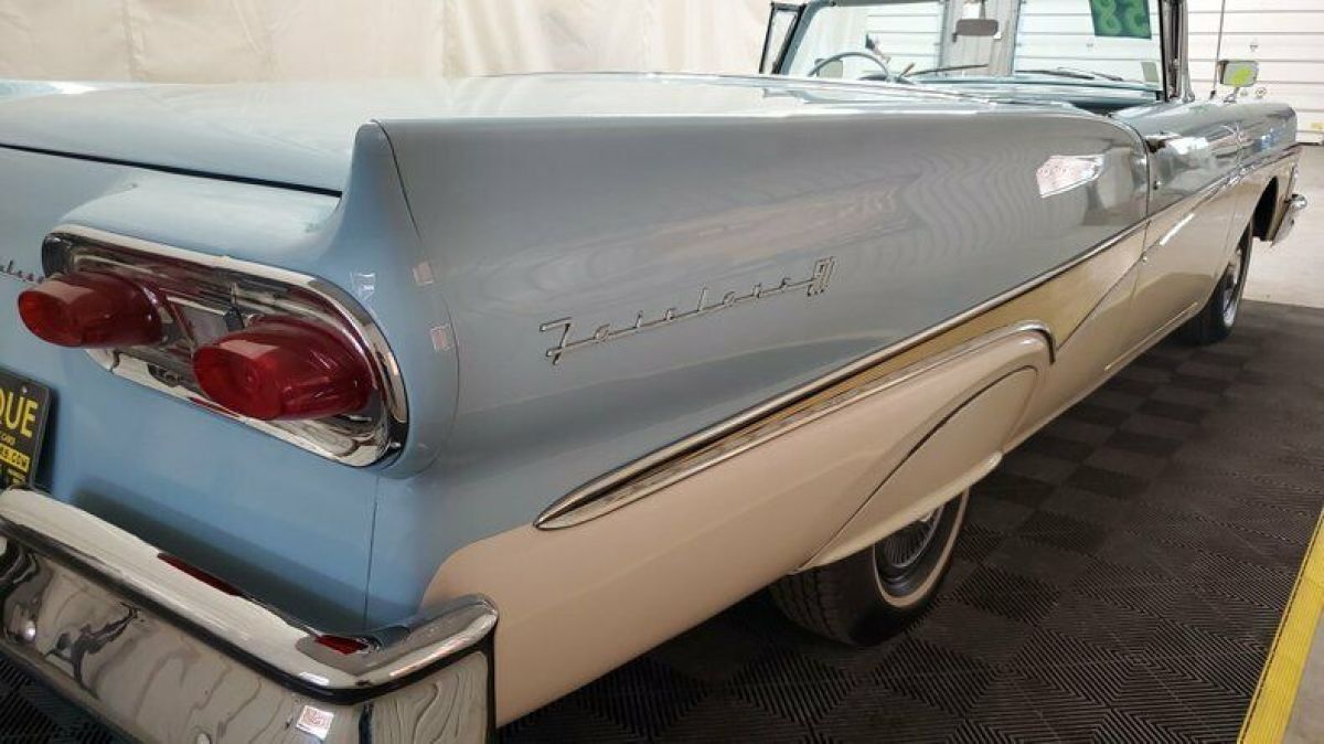 1958 Ford Fairlane 500 Skyliner Retractable Convertible - photo 10