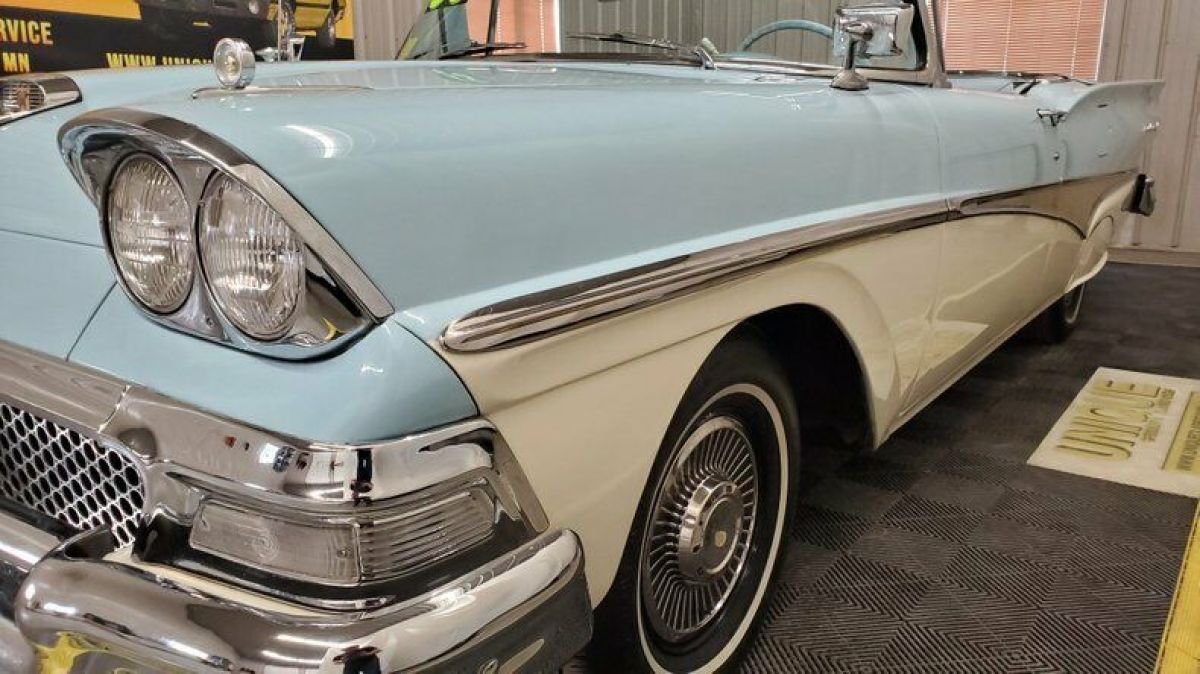 1958 Ford Fairlane 500 Skyliner Retractable Convertible - photo 8