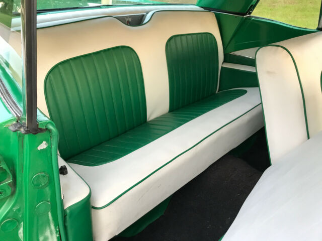 1958 Ford Fairlane 500 Skyliner - photo 13
