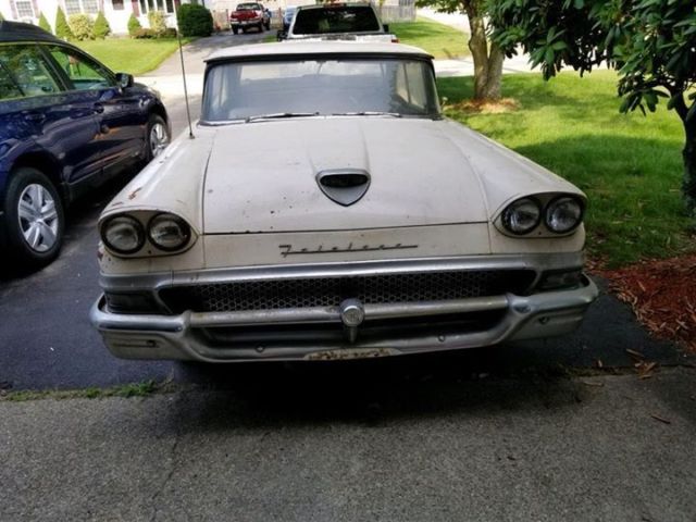 1958 Ford Fairlane Skyliner "Barn Find" 1958 Ford Fairlane Skyliner