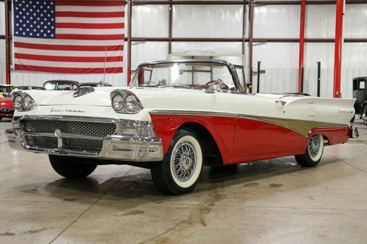 1958 Ford Fairlane Skyliner 62956 Miles Red / White Convertible 352ci V8 Automat 1958 Ford Fairlane Skyliner