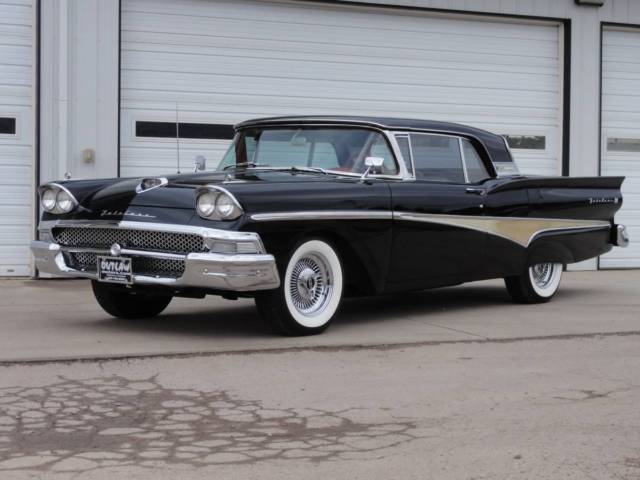 1958 Ford Fairlane - photo 2
