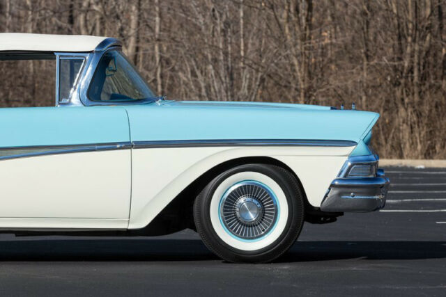 1958 Ford Fairlane Convertible - photo 11