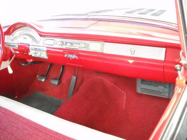 1958 Ford Fairlane - photo 9