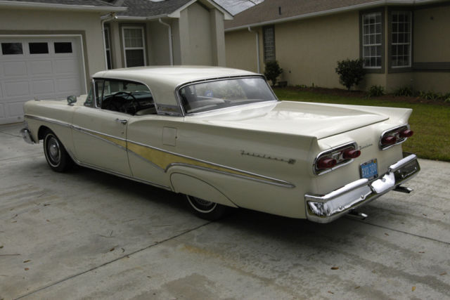 1958 Ford Fairlane Fairlane 500 - photo 4