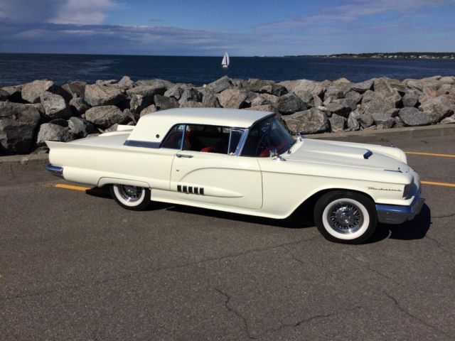 1958 Ford Thunderbird