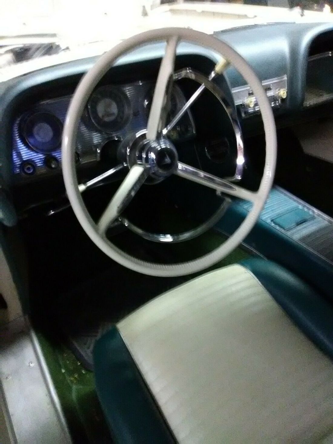 1958 Ford Thunderbird chrome moldings - photo 6