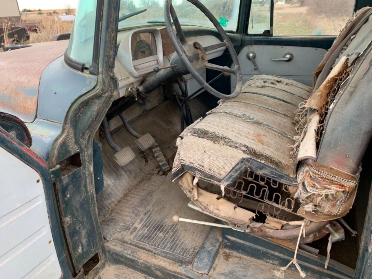 1958 International Harvester B120 - photo 13