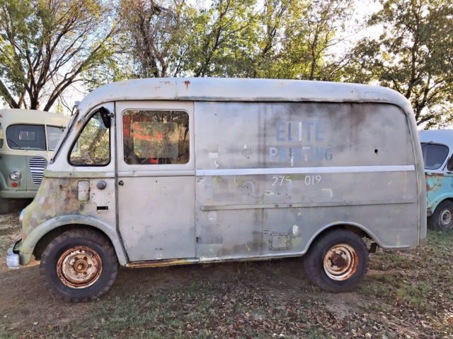 1958 International Harvester AM122 Metro 115" WB Body - photo 8