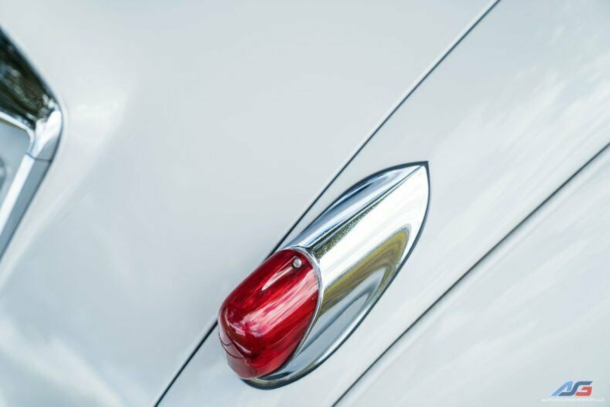1958 Jaguar XK 150 - photo 12
