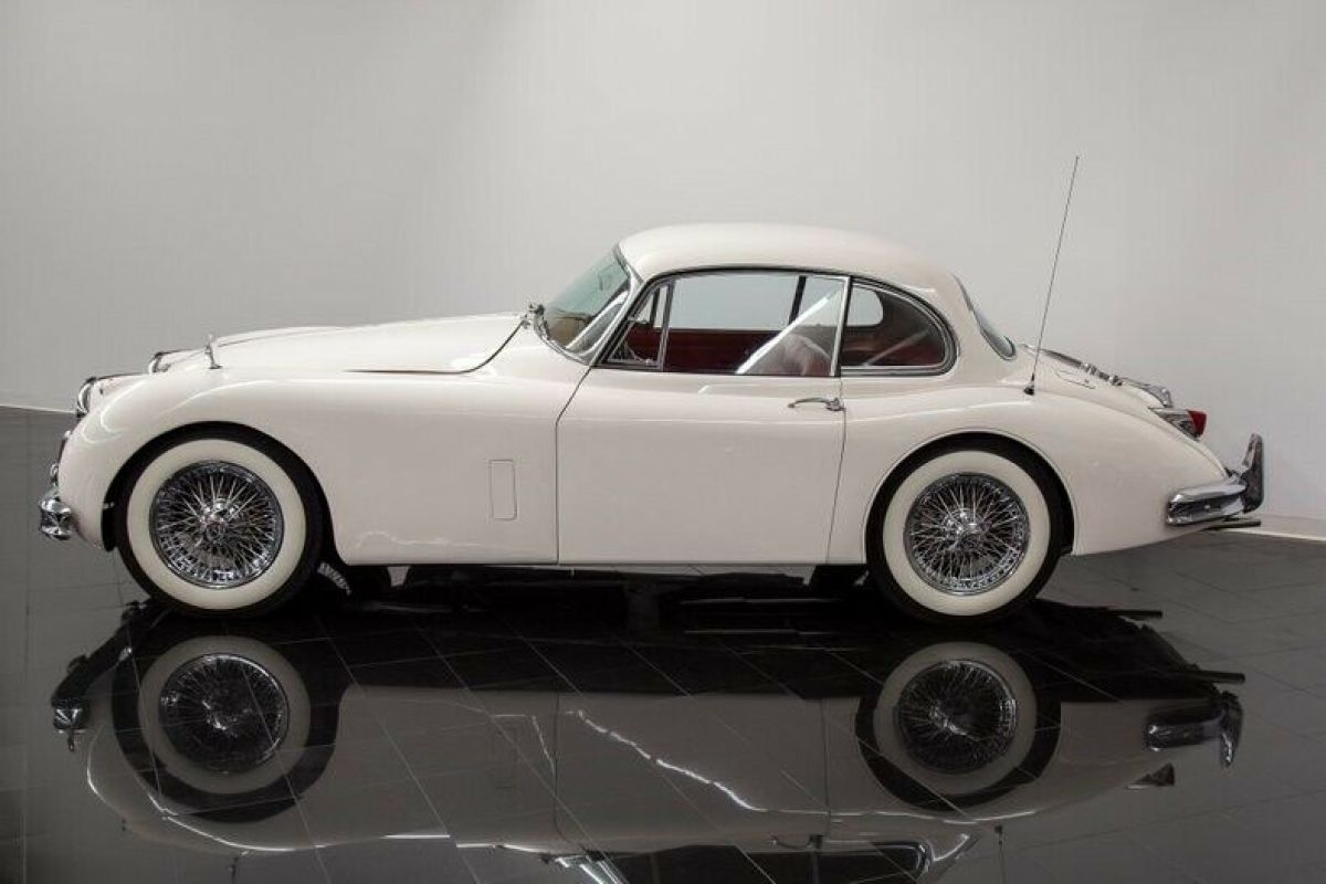 1958 Jaguar XK SE Fixed Head Coupe - photo 3