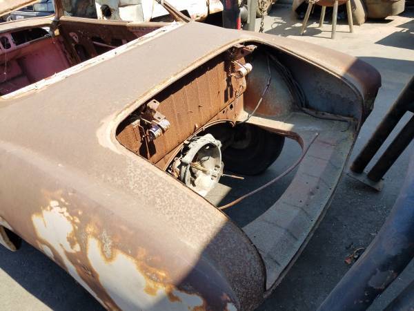 1958 Volkswagen Karmann Ghia - photo 6