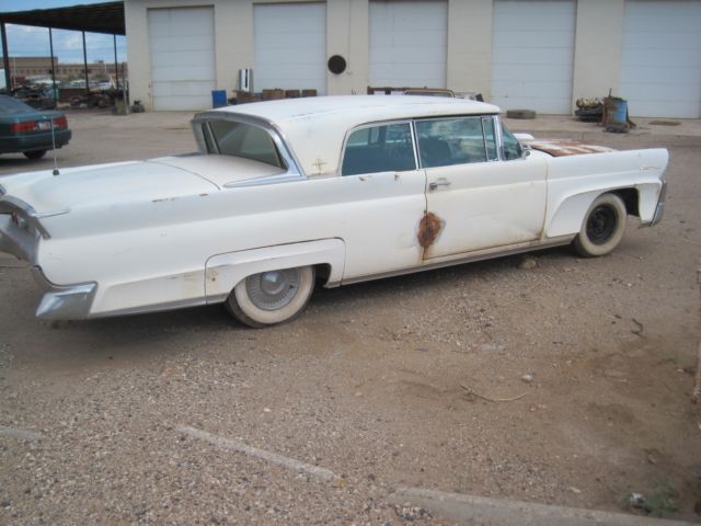 1958 Lincoln Continental - photo 3
