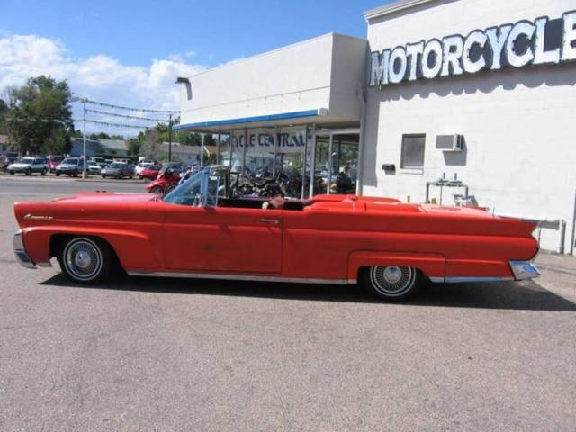 1958 Lincoln Continental 800E - photo 2
