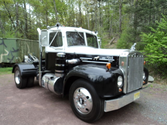 1958 Other Makes Mack B75 - photo 2