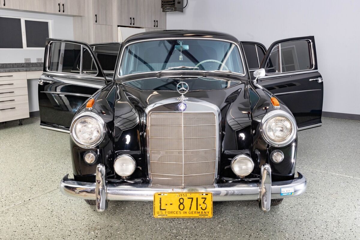 1958 Mercedes-Benz S-Class - photo 2