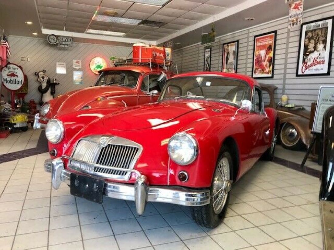 1958 MG MGA coupe 1500 HD VIDEO daily driver! - photo 6