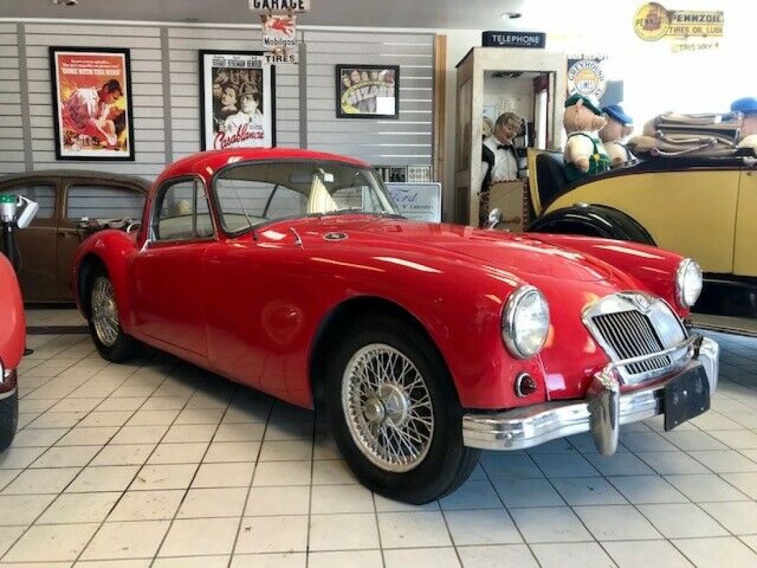 1958 MG MGA coupe 1500 HD VIDEO daily driver! - photo 9