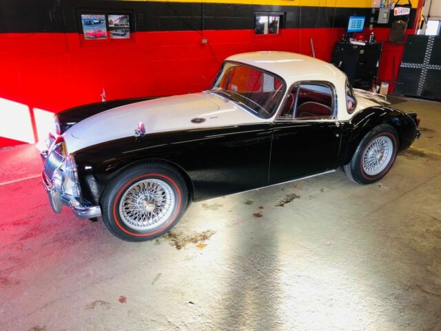 1958 MG MGA COUPE - photo 5