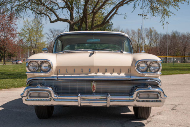 1958 Oldsmobile Holiday 88 4DR, 371cid Rocket V8, Power steering and power brake 1958 Oldsmobile Eighty-Eight Holiday Sedan