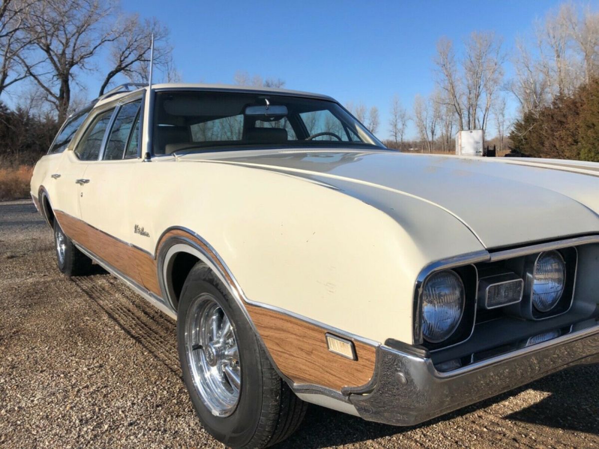 1968 Oldsmobile Custom Cruiser - photo 11