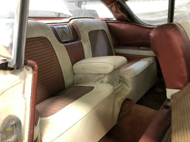 1958 Pontiac Bonneville - photo 13