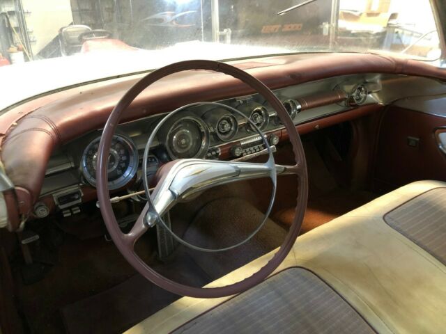 1958 Pontiac Bonneville - photo 6