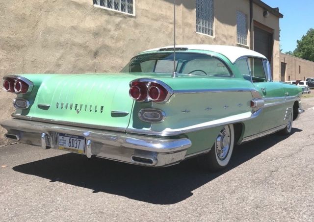 1958 Pontiac Bonneville Sport Coupe - photo 3