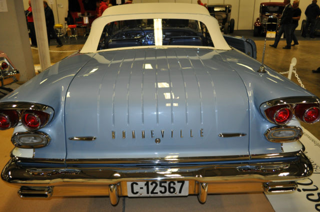 1958 Pontiac Bonneville - photo 12
