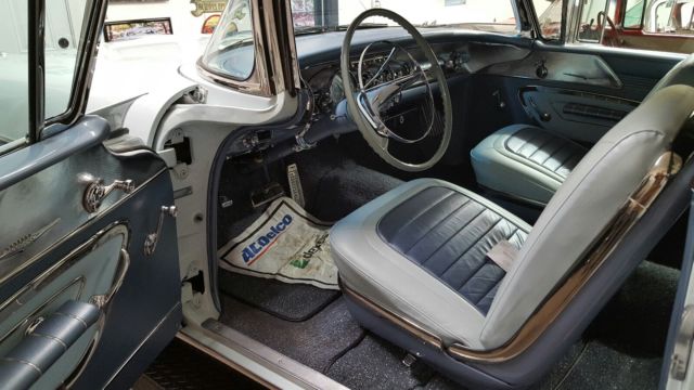 1958 Pontiac Bonneville - photo 2